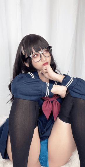 欧美睡裙内衣_免费高清日本成人在线